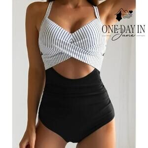 Eomenie Cross Front Cut Out One Piece Swimsuit Size M